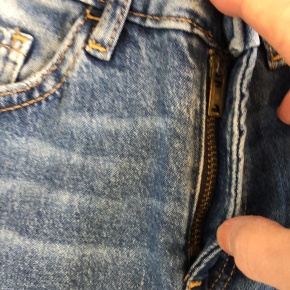 COPY - H&M GIRL SLIM FIT ADJUSTABLE WAIST DISTRESSED BLUE WASHED SIZE 12 - Picture 9 of 11